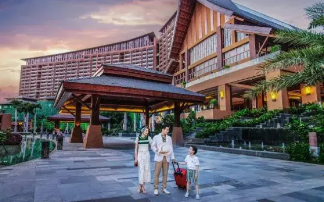 Mangrove Tree Resort World Sanya Bay - King and Queen Palm Towers
