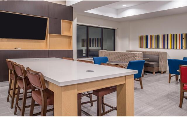 Holiday Inn Express & Suites Laplace by IHG