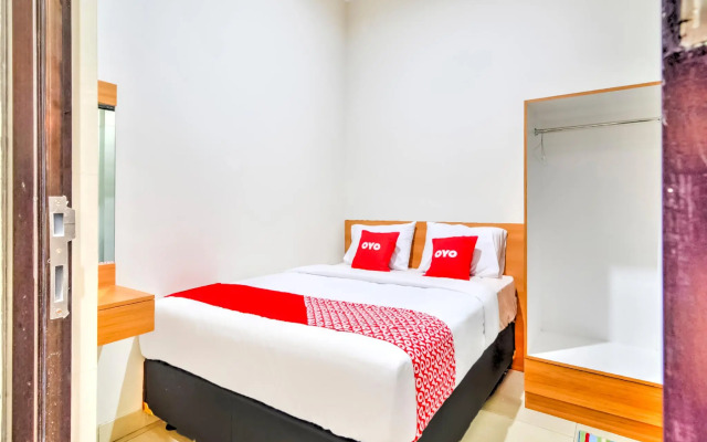 OYO 3346 Rukos Colombus G5