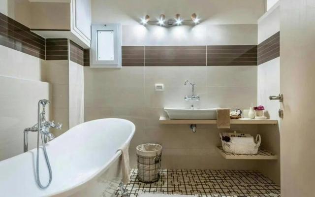 Private House 5 BDR In Mamilla up to 12 People !