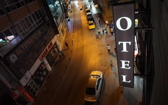 Nora Otel