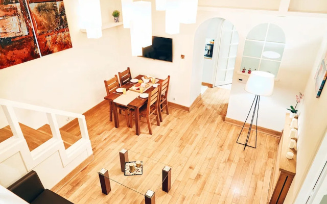 Stylish 2 bed apt Morsztynowska street