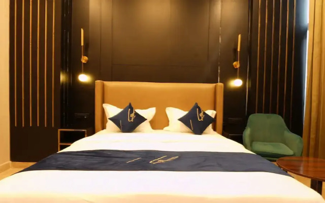 Aquila Grand Suites