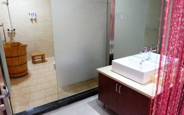 Fuyang Yazun Jindu Hotel