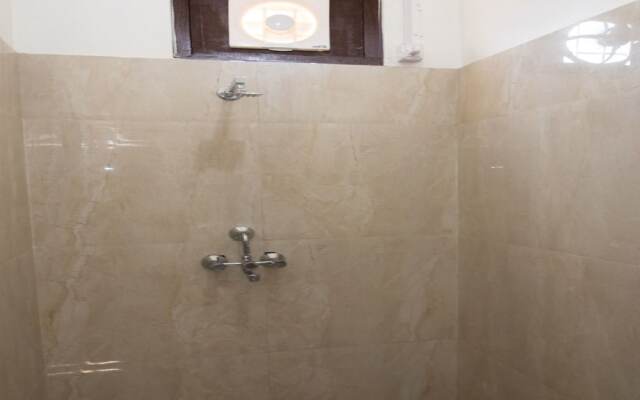 OYO 11743 Hotel Shree Krishna