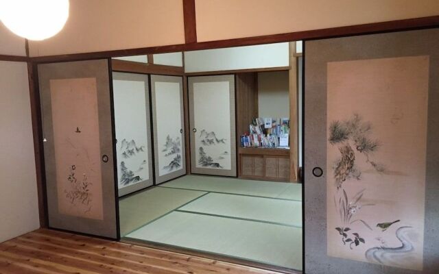 Satoyama Guest house COUTURE - Hostel