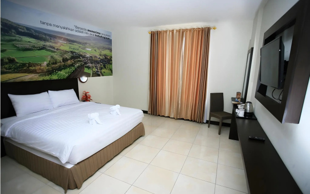 Grand Master Hotel Purwodadi – Guest Rooms – Purwodadi