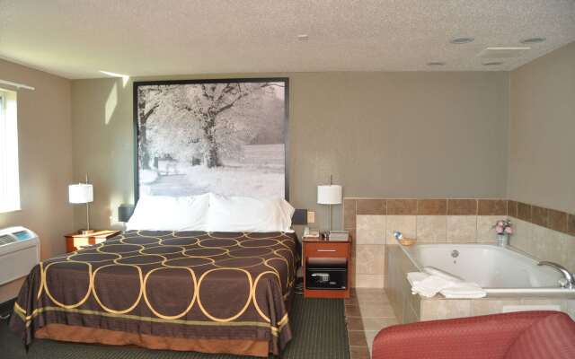 Super 8 by Wyndham Clearfield