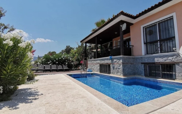 Villa Redpine 5