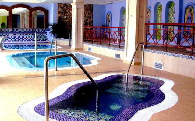 La Santa Cruz Resort & SPA