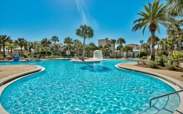 Sterling Gem Heated Pool Beach Front