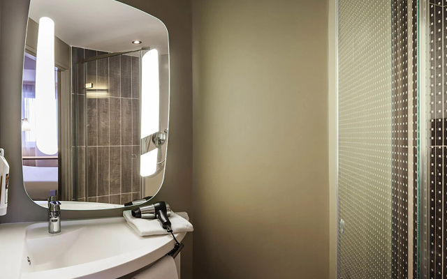ibis Sens Hotel