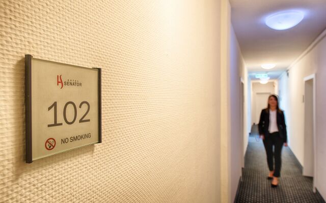 Hotel Senator