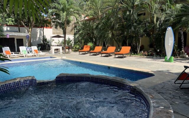 La Sirena Playa Jaco Hotel