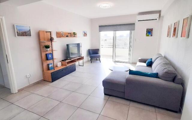 Sea Breeze Central, 2bed