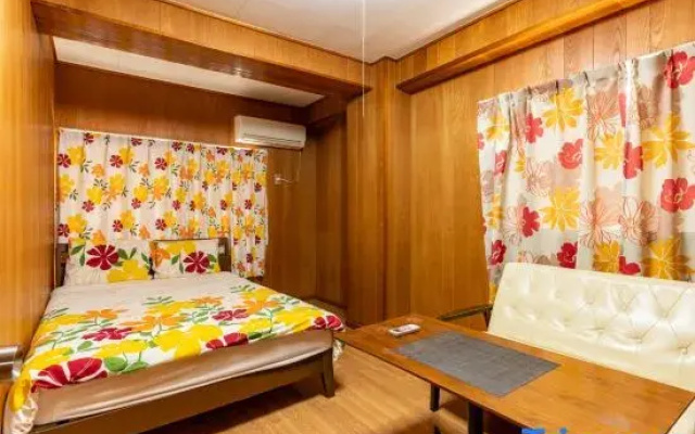 Walking Distance to Downtown Naha Near Airport n