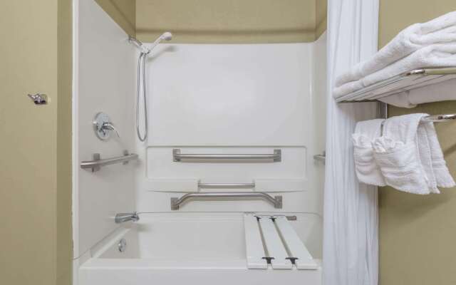 Microtel Inn & Suites by Wyndham West Chester