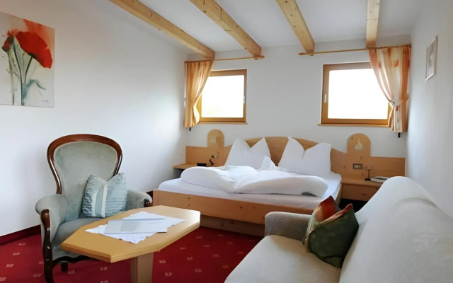 Hotel FleurAlp