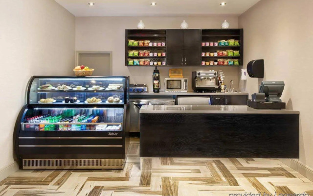 DoubleTree by Hilton Hotel Orlando East - UCF Area