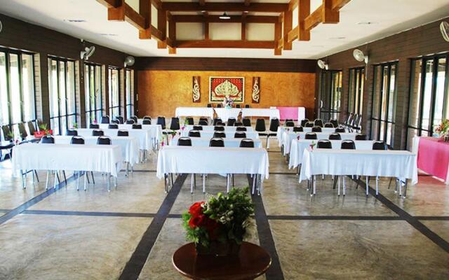 The Cinnamon Art Resort and Spa