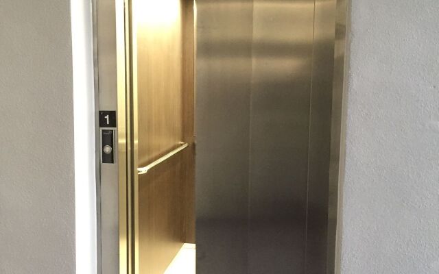 Inverness City Suites