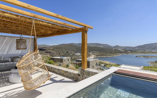 Nasta Intentional Living Mykonos