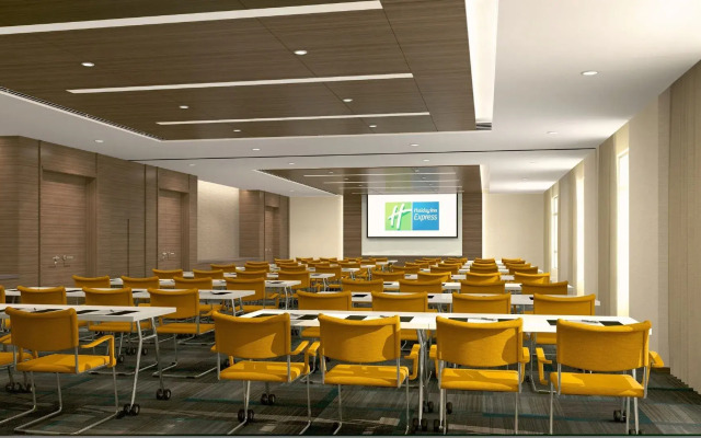 Holiday Inn Express Chengdu Huanhuaxi by IHG