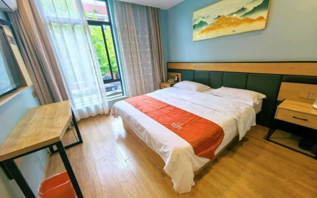 Shell Shanghai Chedun Yingshi City Yingshi Road Hotel