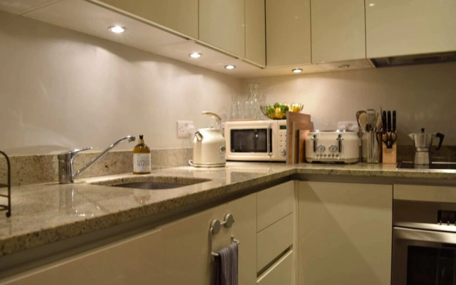 Stylish, Luxury Near Shoreditch High Street