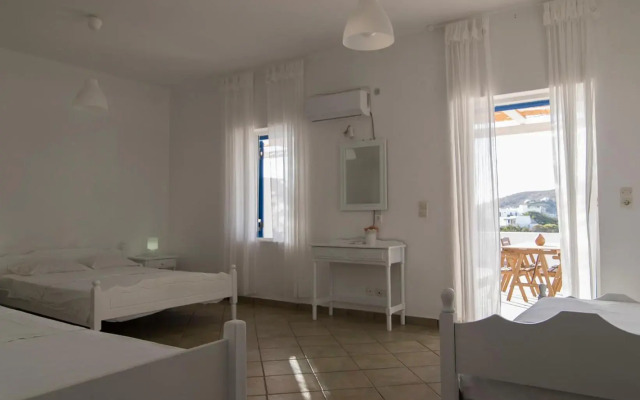 Armadoros Hotel Ios Backpackers