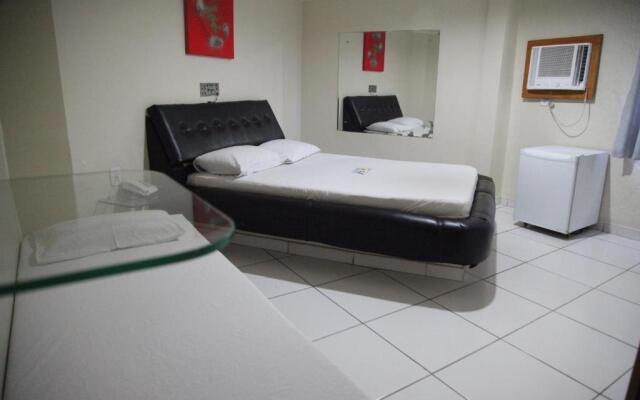 Hotel Pirâmide Rodoviária