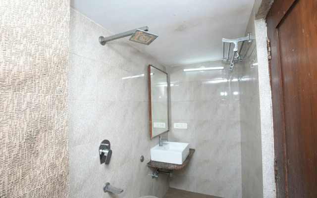 Hotel Madurai near Central Bus Stand, Udaipur