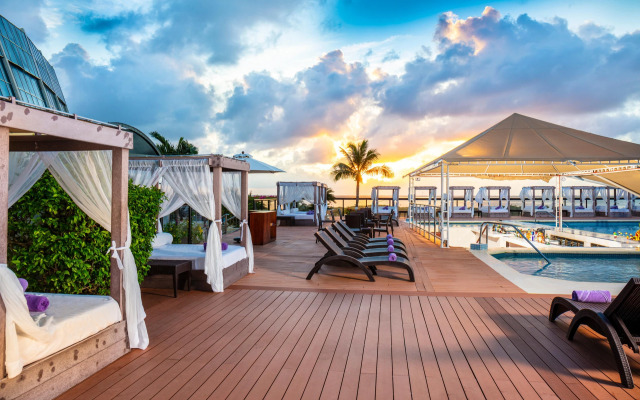 Crown Paradise Club Cancun All Inclusive