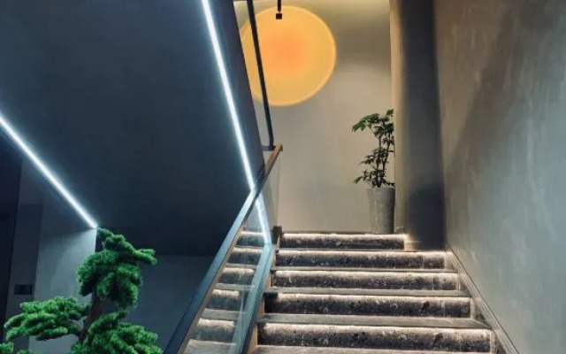 Wenchuan Guanshan Courtyard