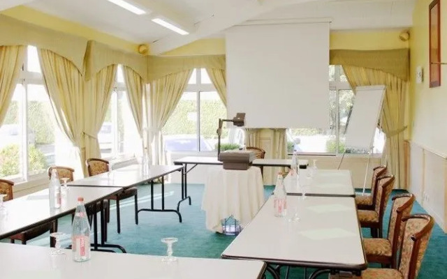 LE GREEN 7 HôTEL RESTAURANT