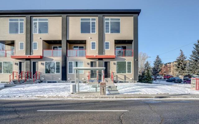 Three-Bedroom House with Balcony #33 Sunalta Downtown