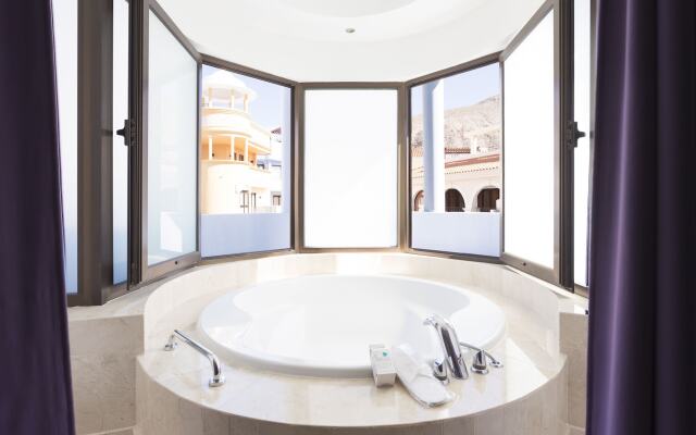 Atlas Tenerife Residence Resort