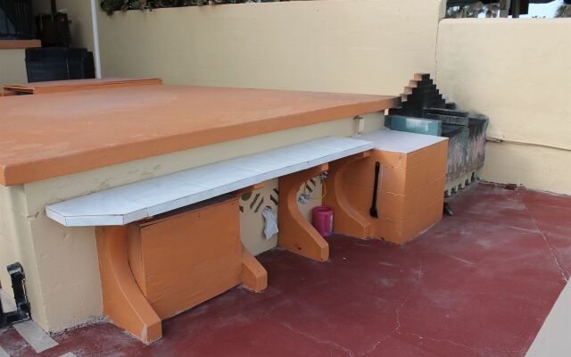 Grand Prix Motel on the Beach