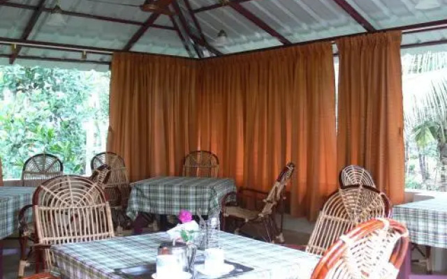 Ganesh Ayurveda Holiday Home bed and breakfast