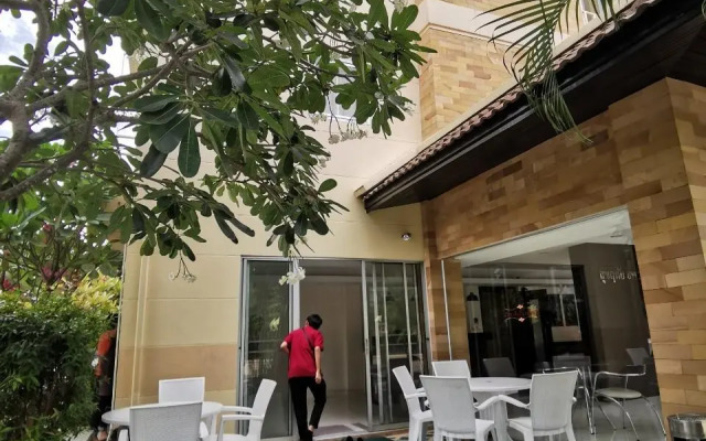 Suklutai Hotel & Serviced Apartment