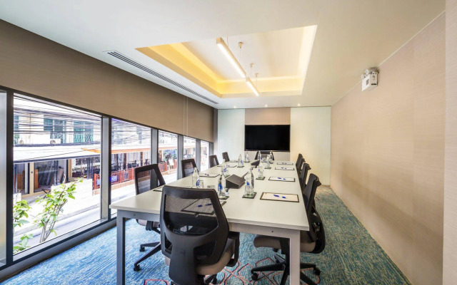 Holiday Inn Express Bangkok Sukhumvit 11 by IHG