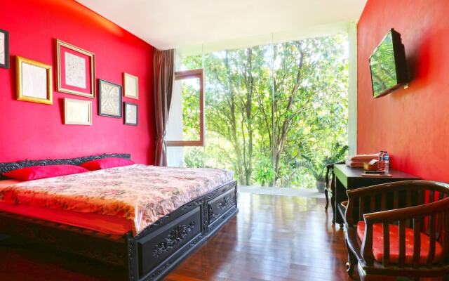 Rose Chamber Bed & Breakfast