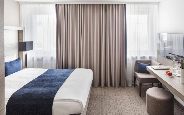 The Alex Hotel