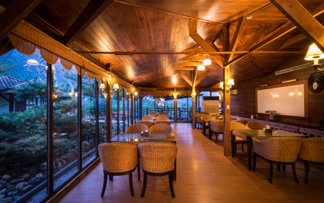 WULAI SungLyu Spring Resort