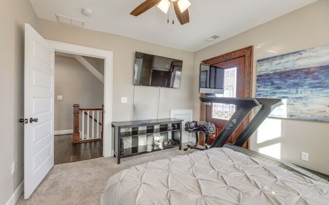 Charming Cincinnati Home w/ Spacious Deck!