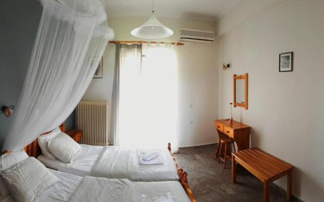 Antzela Apartments