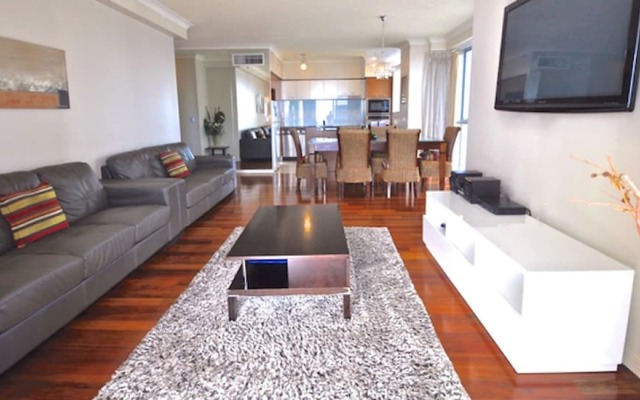 Chevron Renaissance Private Apartments