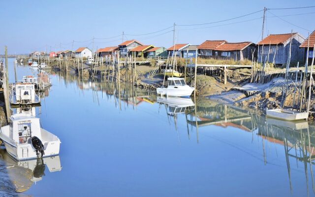 House with 3 Bedrooms in la Tremblade, with Private Pool, Enclosed Garden And Wifi - 2 Km From the Beach