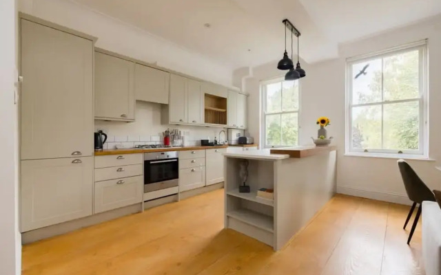 The Philbeach Gardens Place - Lovely 5bdr Flat With Terrace