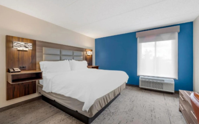 Holiday Inn Express & Suites Nashville Southeast - Antioch by IHG
